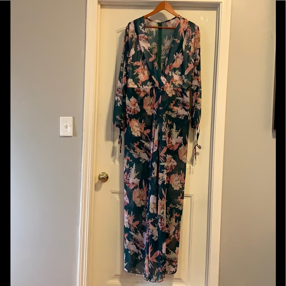 Cute Flower Dress!!🌿🌸🍃